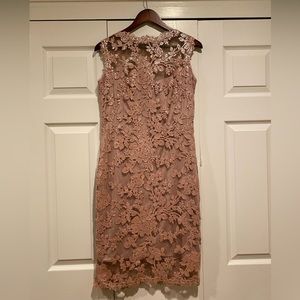 Tadashi shogi beaded dress in a muted pink size 10